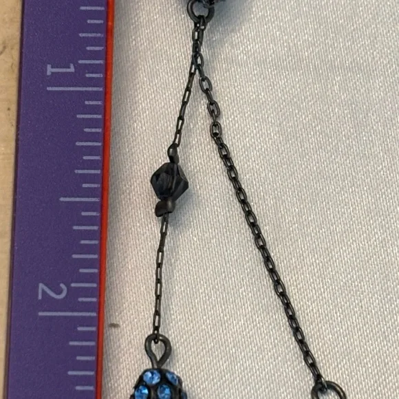 Elegant Blue Beaded Necklace and matching earrings set - Picture 7 of 8